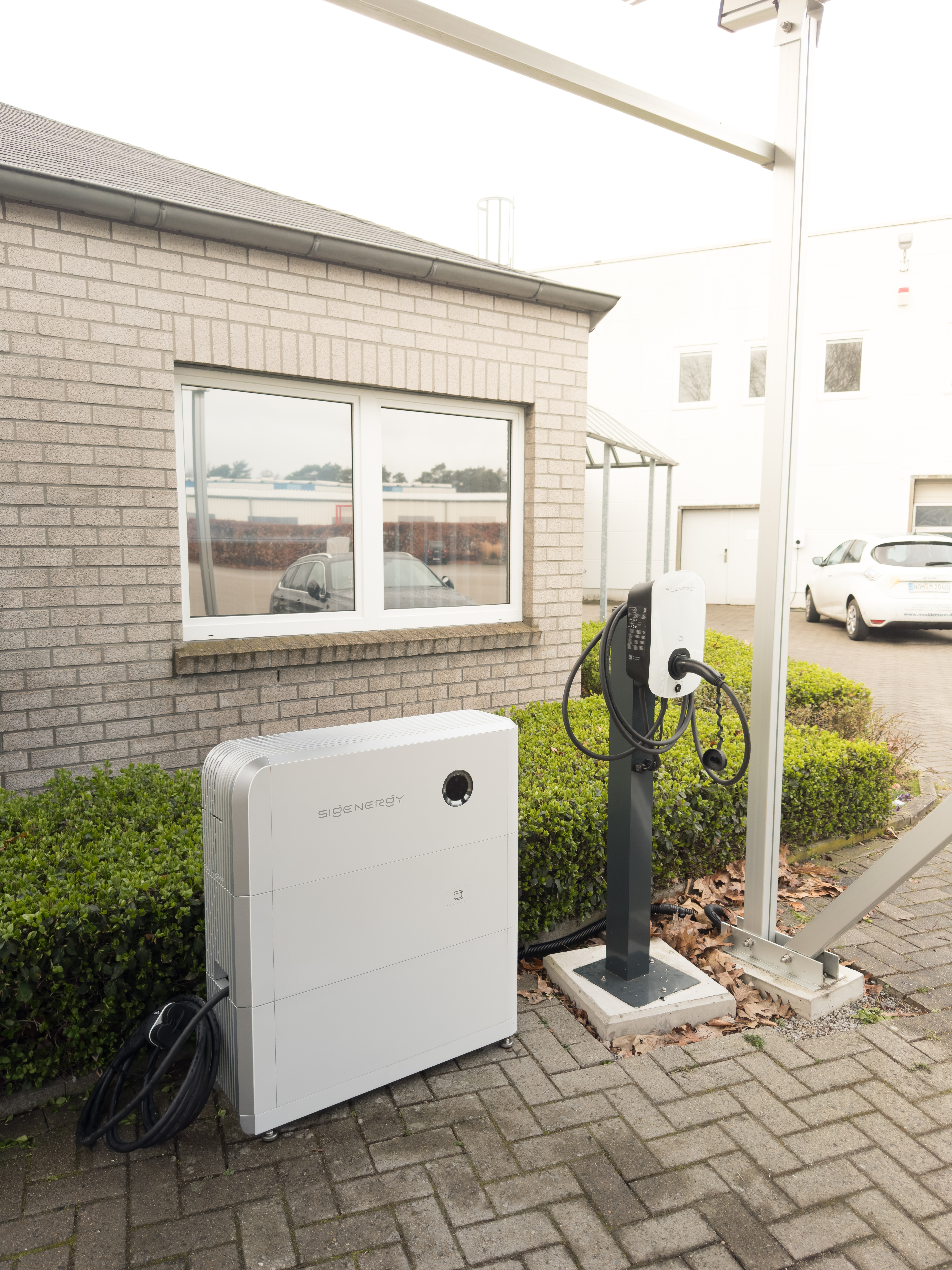 Das Sigenergy Sigen-EVDC biridrektionale E-Auto Lademodul bei der Moddemann Neue Energien GmbH in Nordhorn